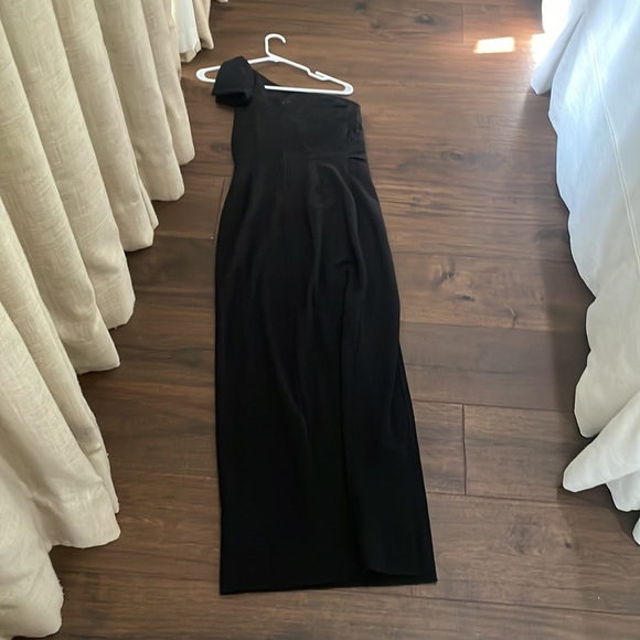 Black Formal Dress - Picture 4 of 6